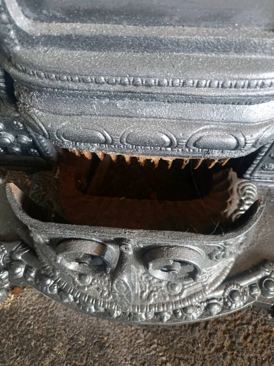 Stove - Image 4