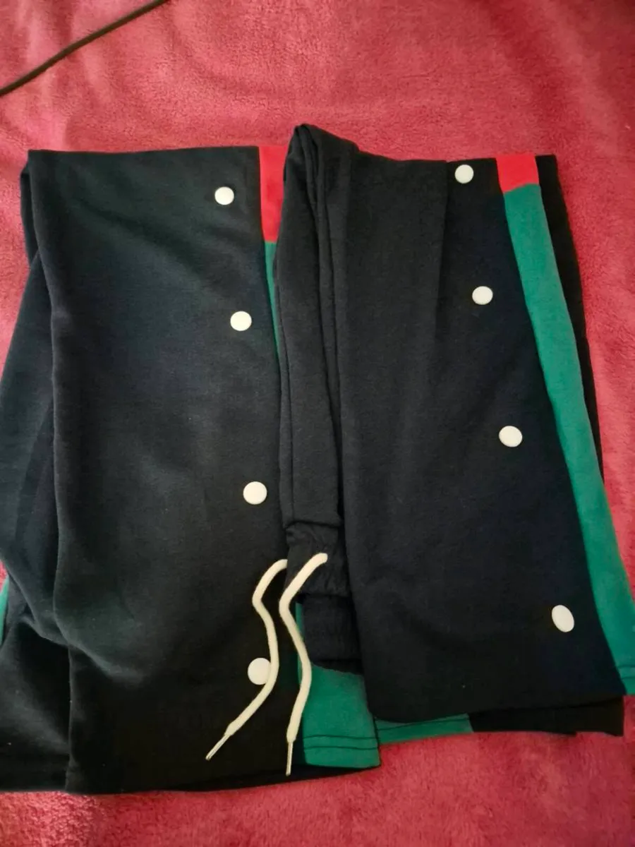 COMBATS - Image 4