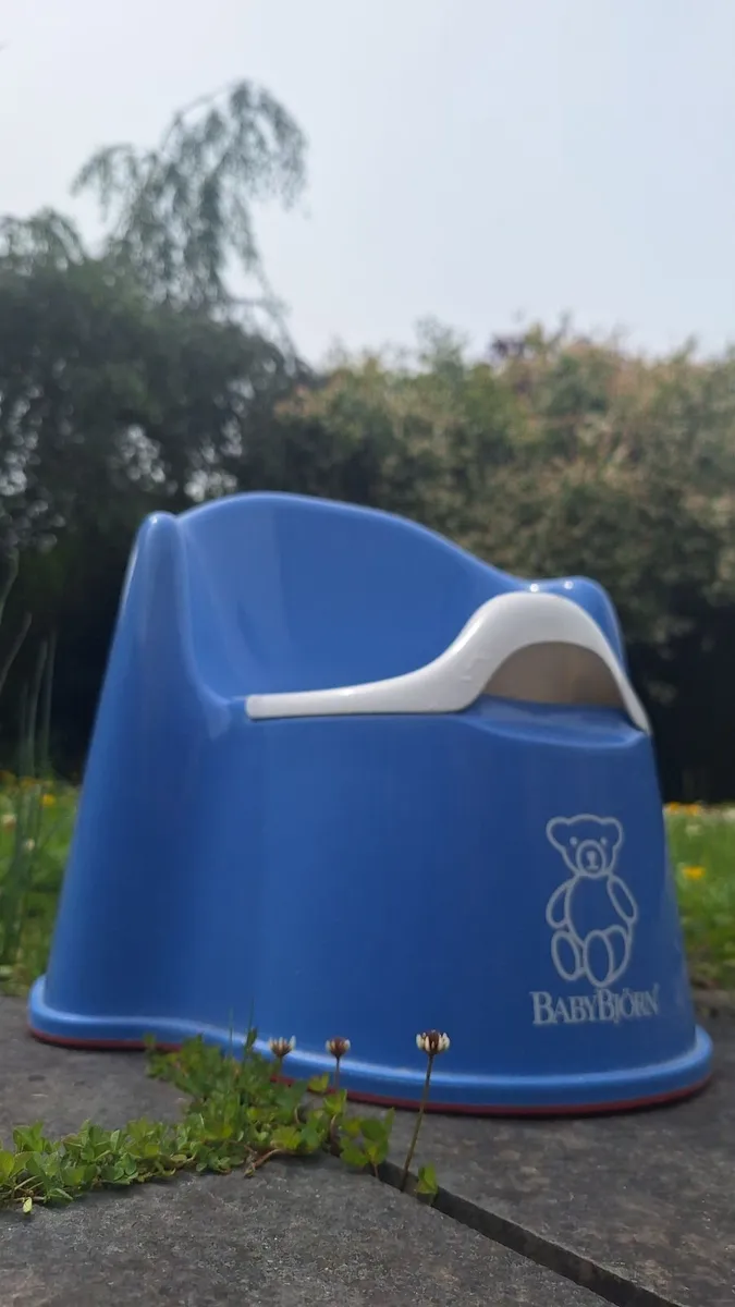 BabyBjörn Potty Chair – Blue, Excellent Condition - Image 1