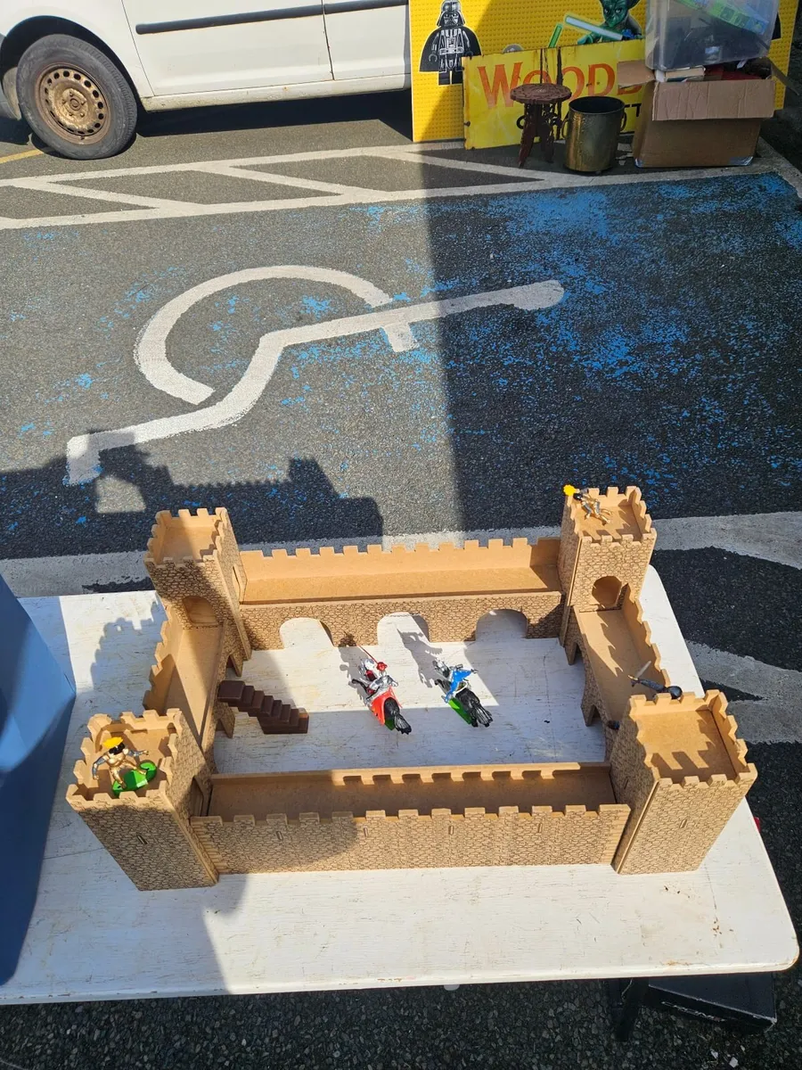 Wooden Castle with Knights - Image 4