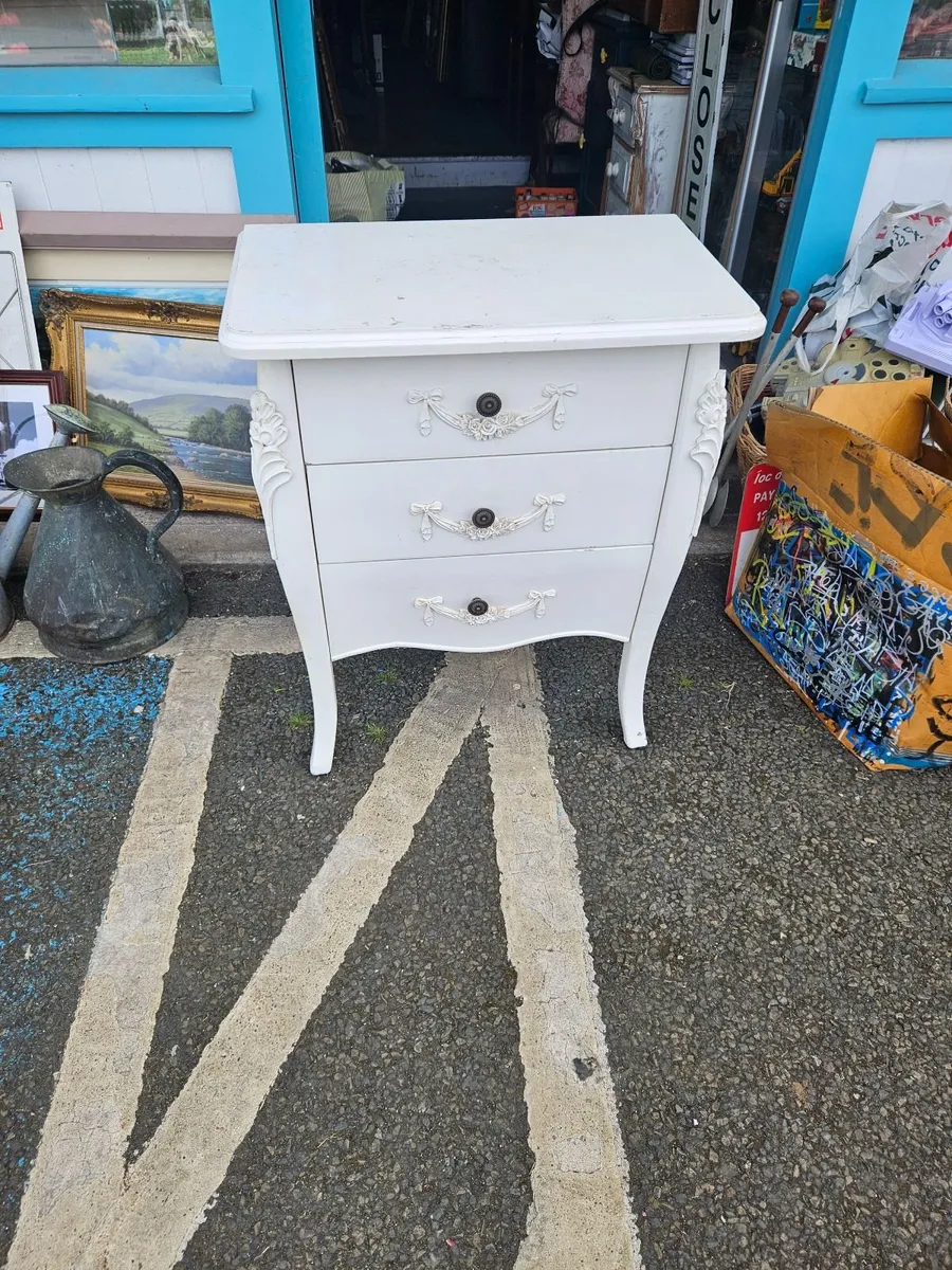 Chest of Drawers - Image 1