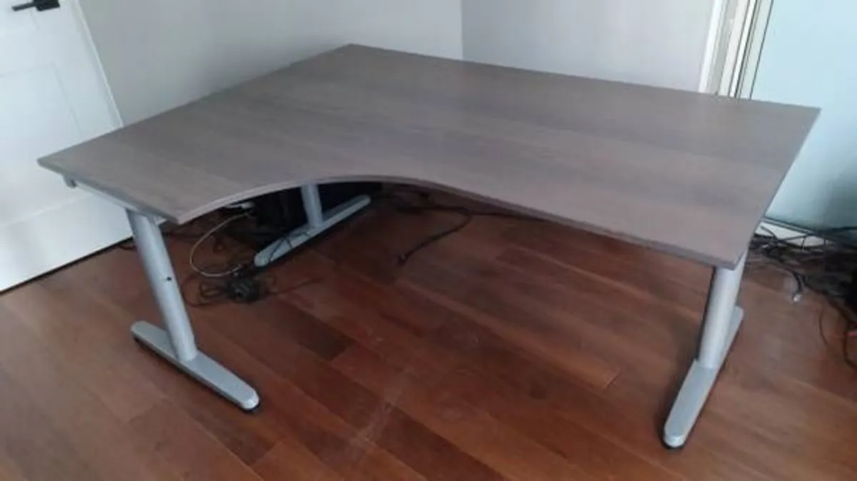 Office Desk Gallant - Image 1