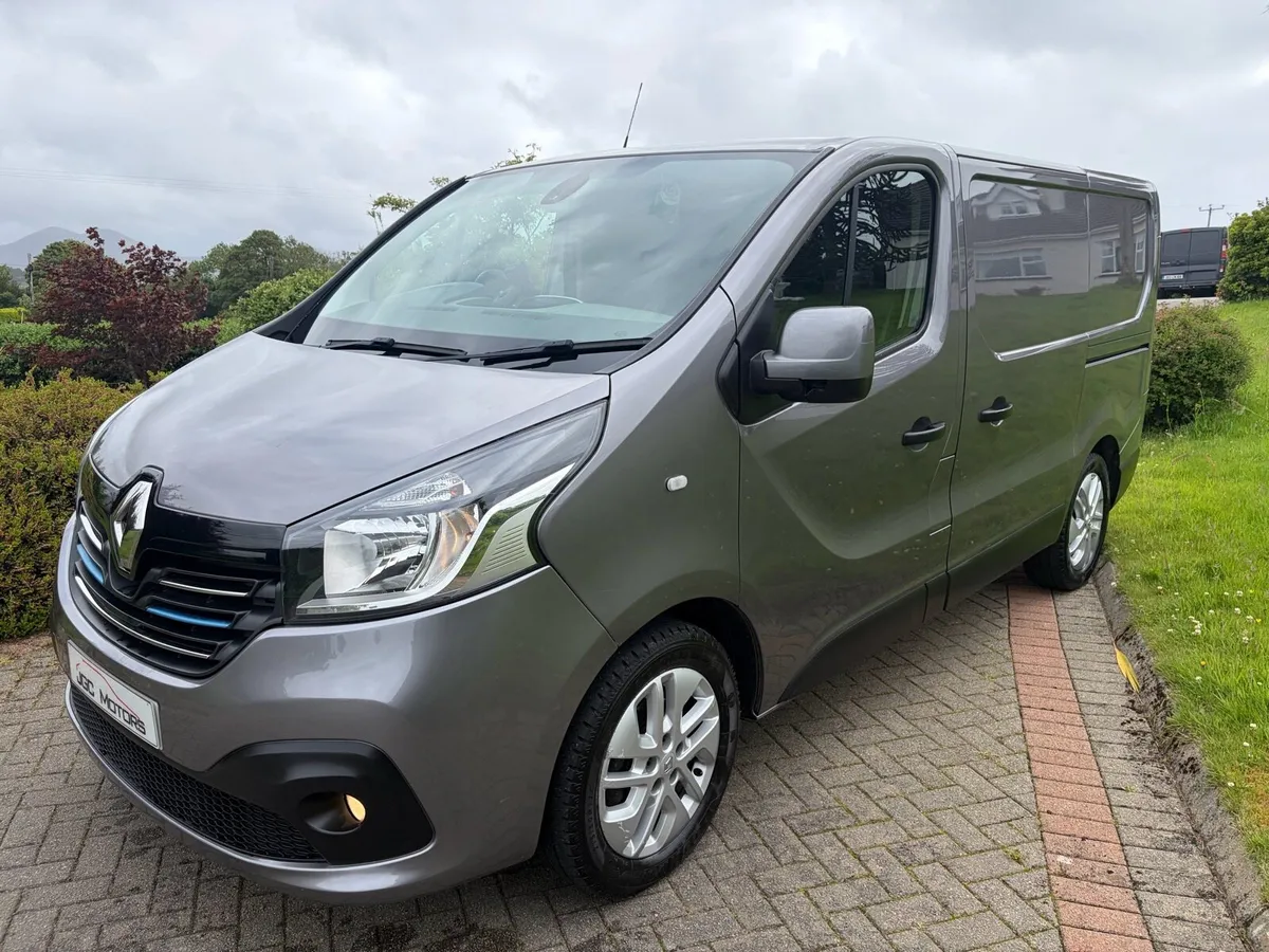 2018 Renault traffic sport - Image 2