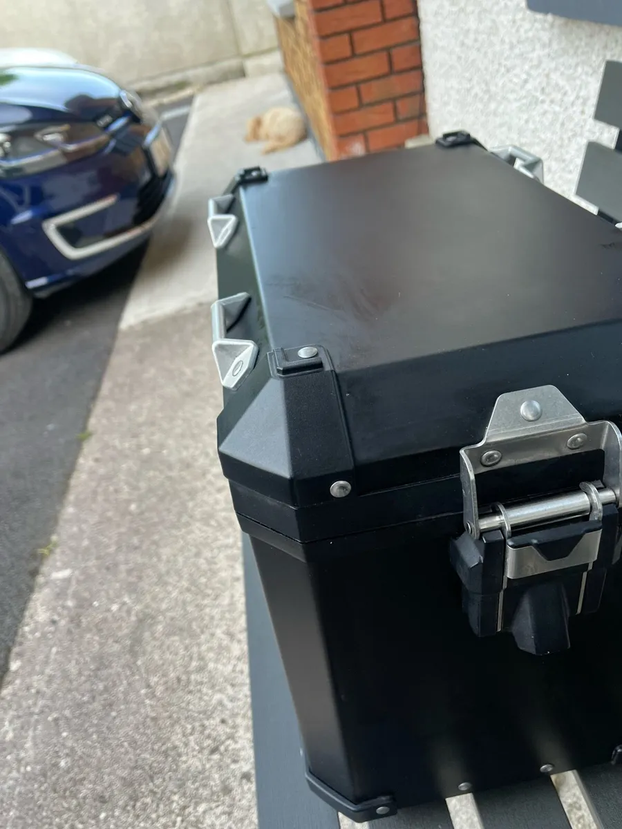 Motorcycle - Image 4