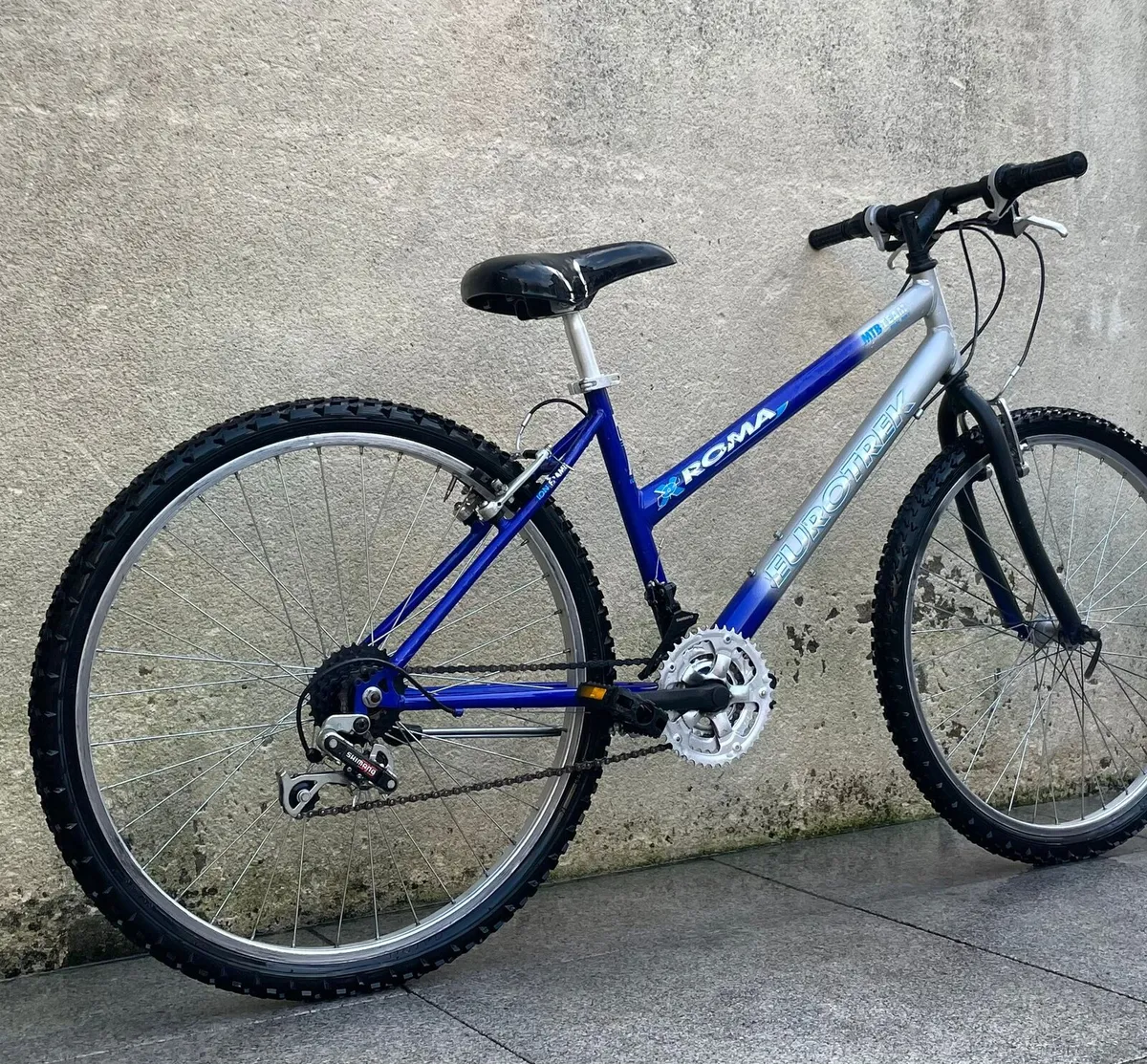 Boys bicycle 24inch wheels - Image 3