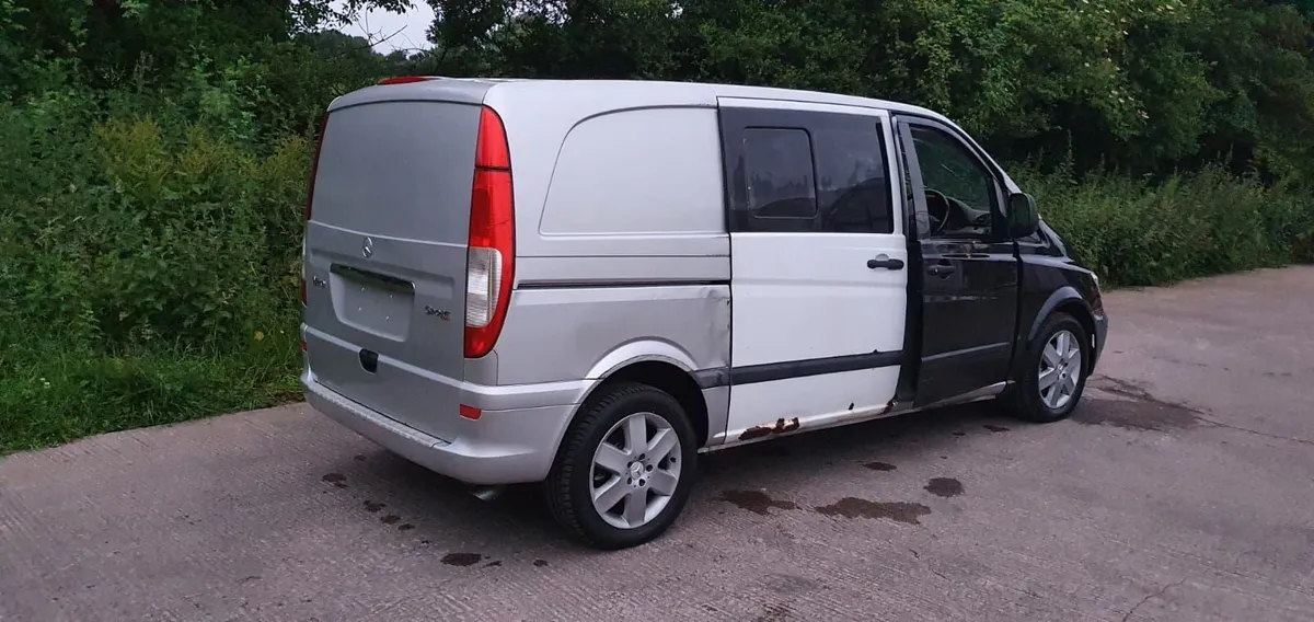 Mercedes Vito Alfa Romeo Spider breakingfor parts - Image 2