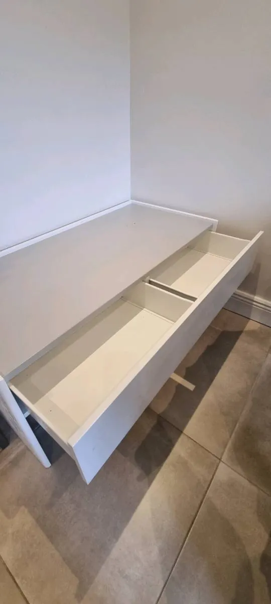 Kids desk - Ikea Dundra - Image 4