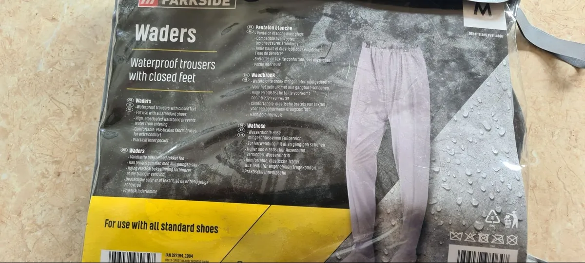 NEW Waders size Medium