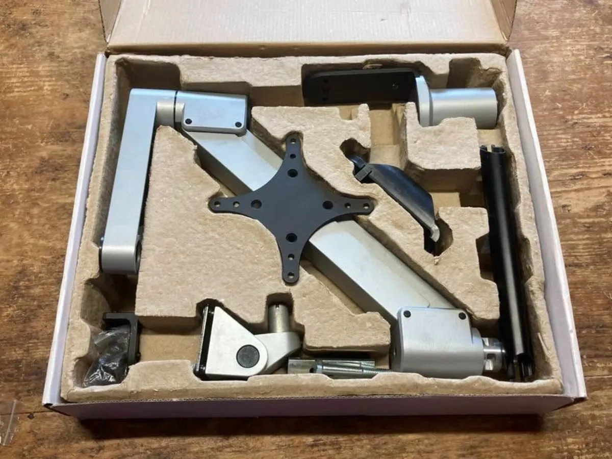 Vogel's PFD 8543 Monitor Desk Mount – Boxed - Image 2