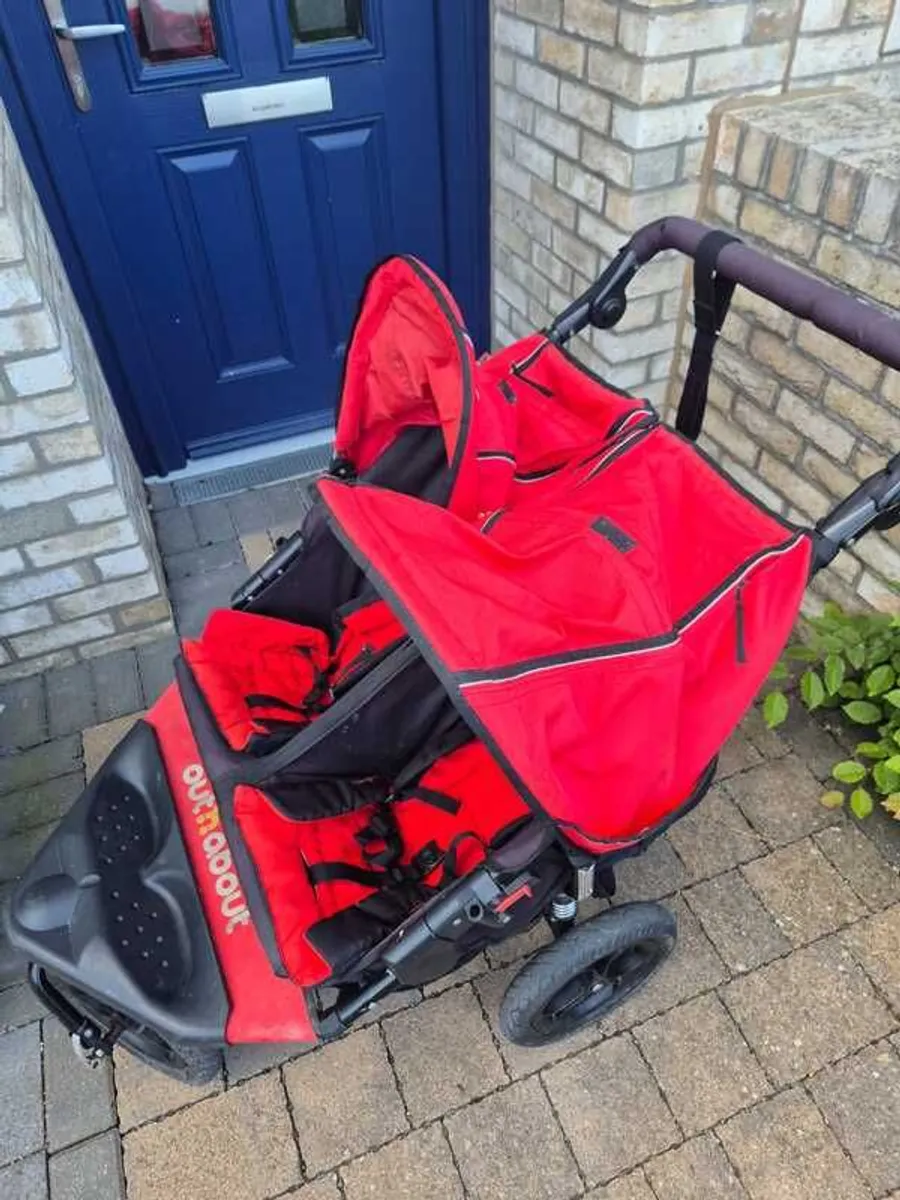 Double out and about buggy - Image 1