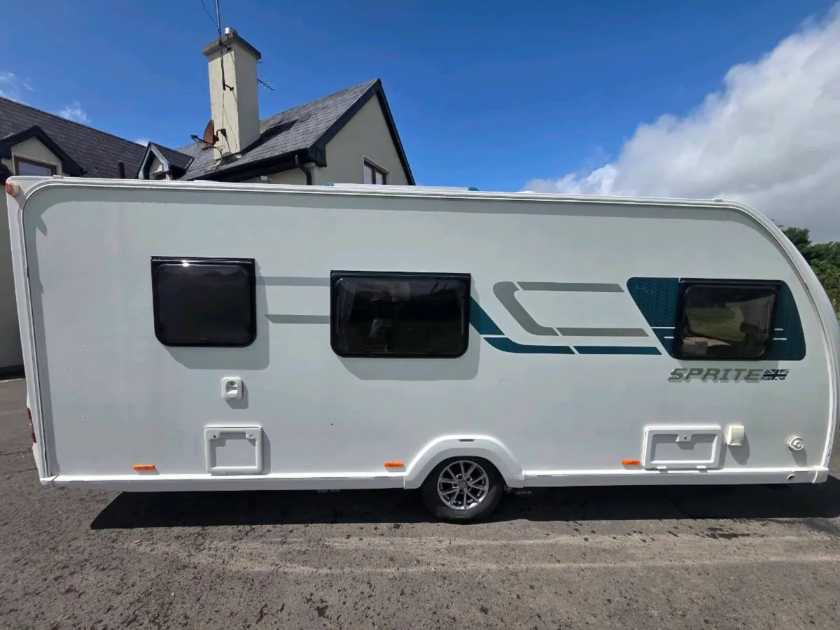 2017 Swift Sprite Major 6 – 6 Berth Family Caravan - Image 3