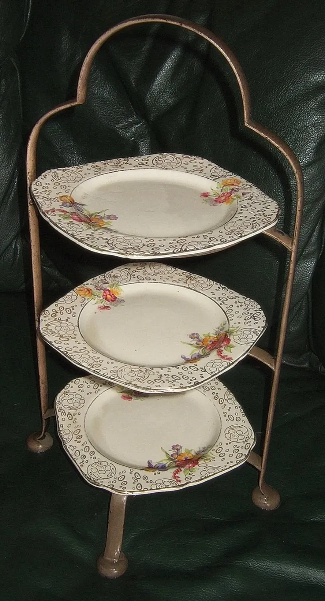 Vintage H&K Tunstall 3-Tier Cake Stand - Image 1