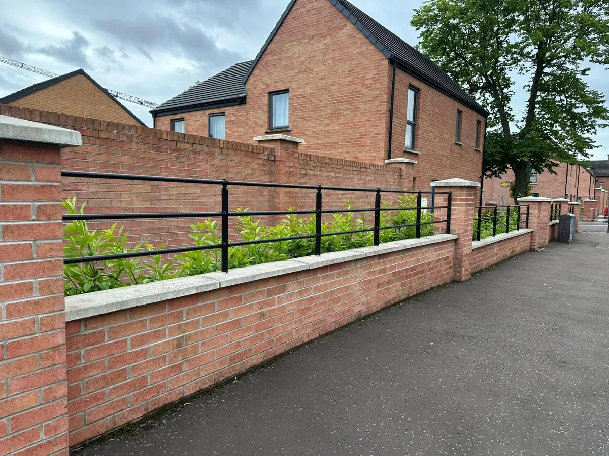 Estate fencing - Image 3