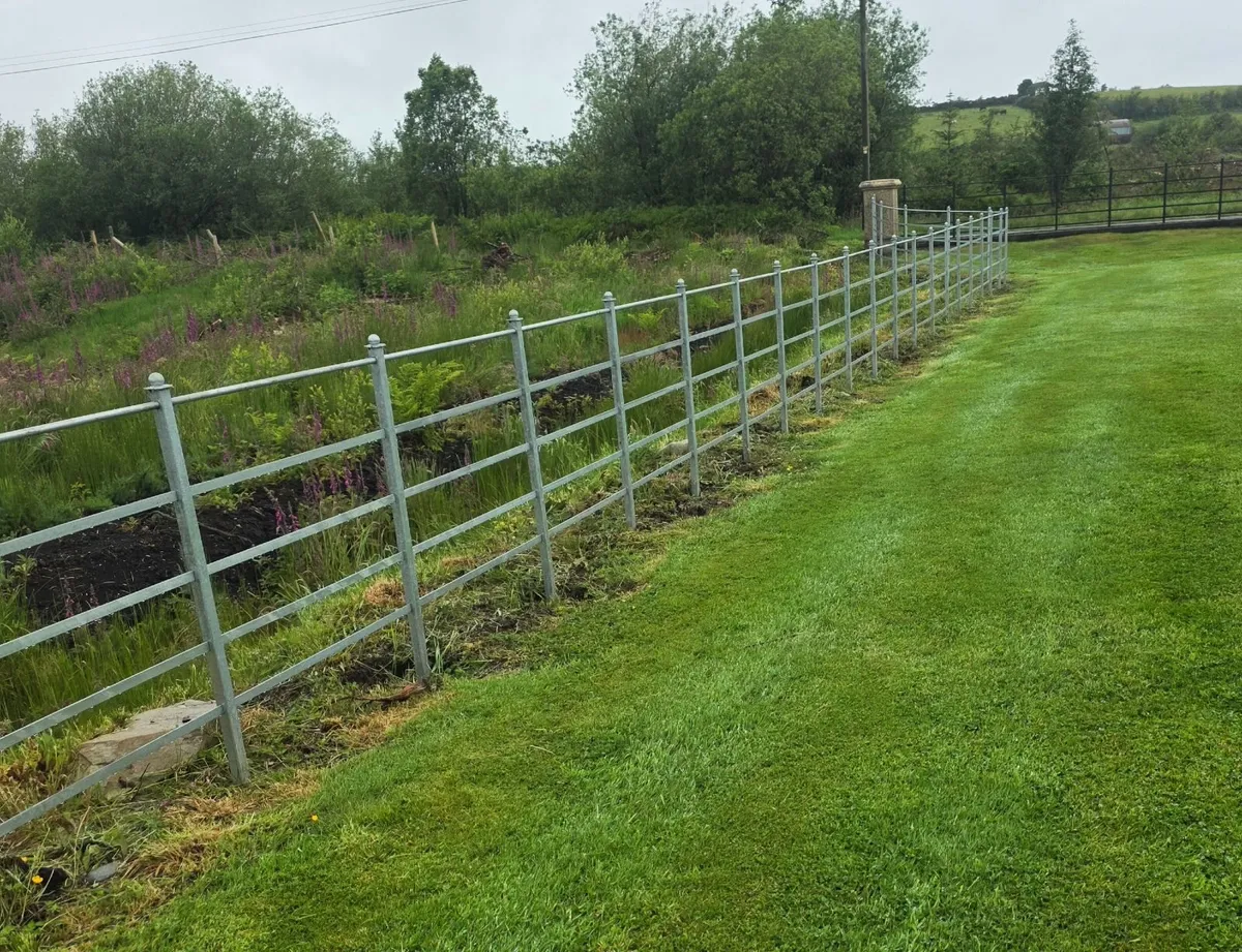 Estate fencing - Image 4