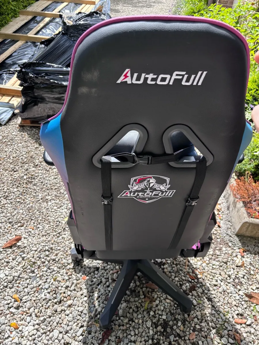 Gaming Chair - Image 2