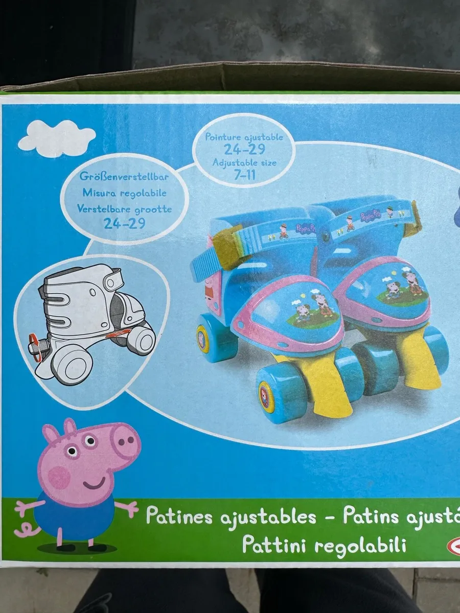 Child’s roller skates - Image 3