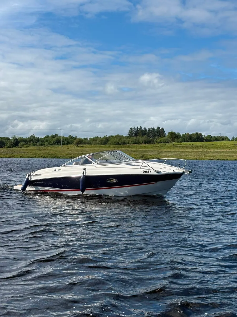 Bayliner 642 Cuddy cabin sports cruiser - Image 3