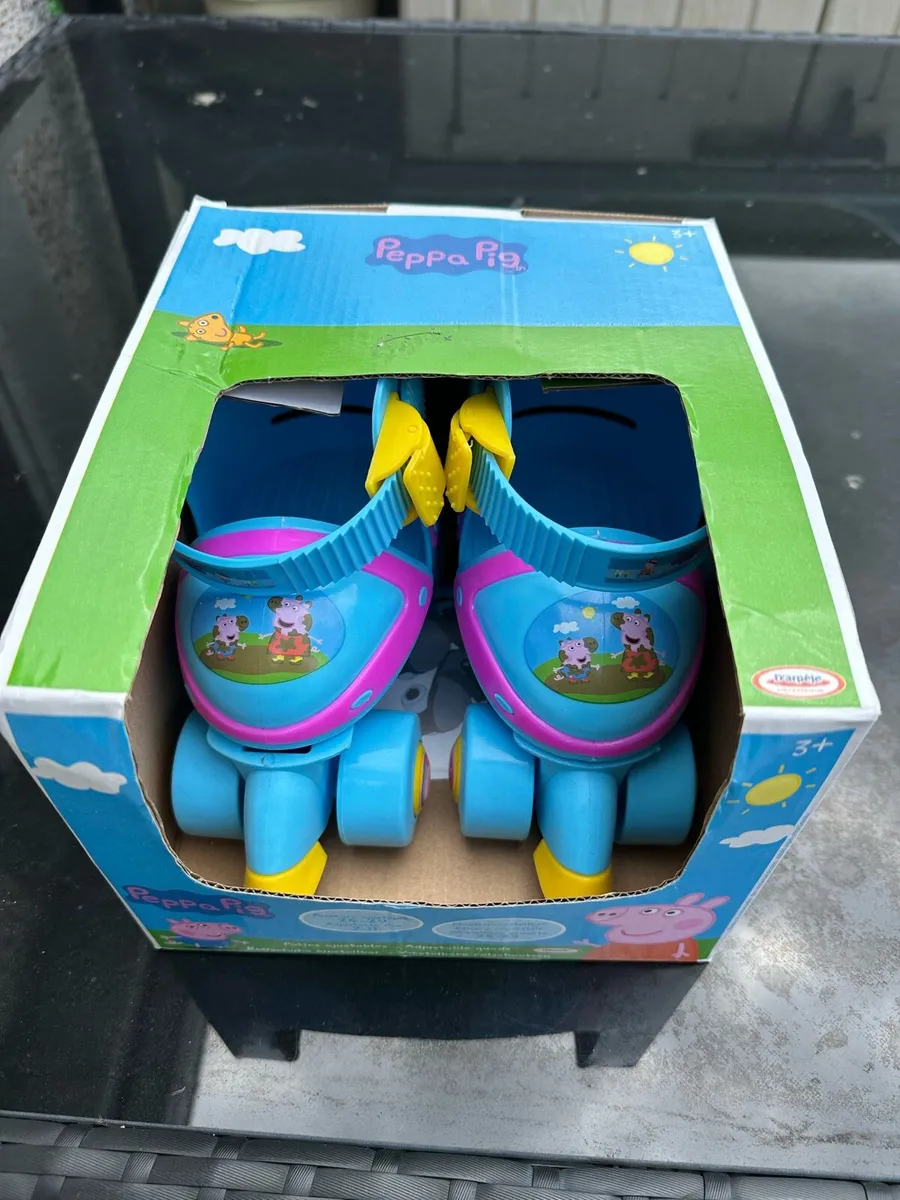 Child’s roller skates - Image 2