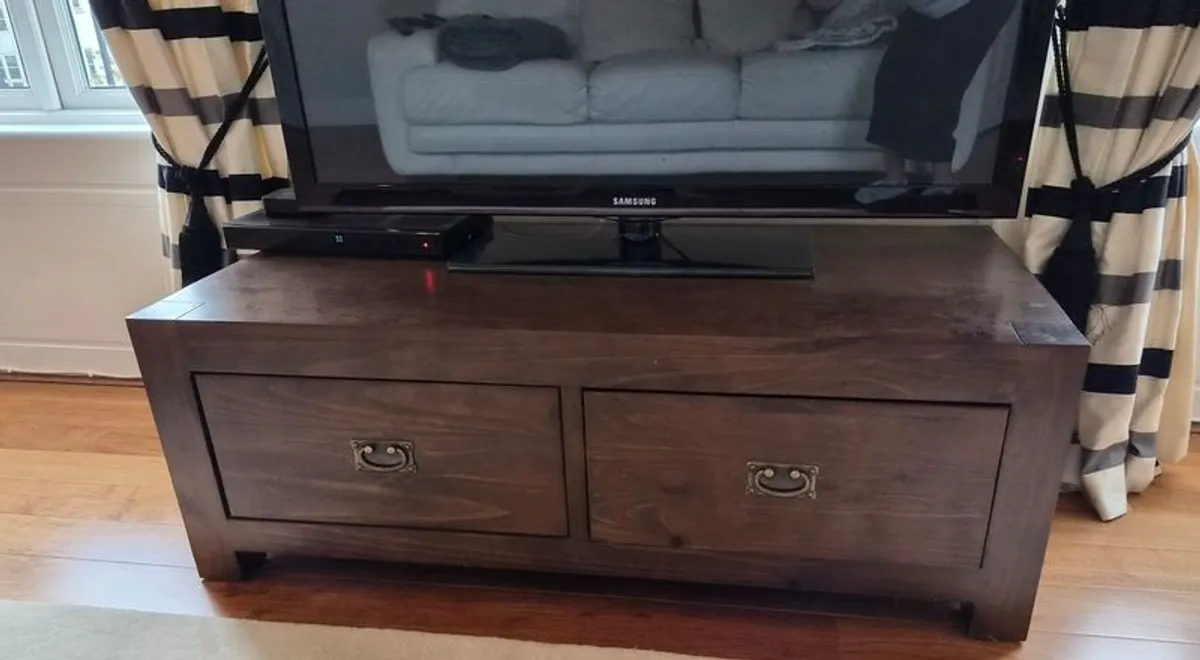 TV table - Image 1