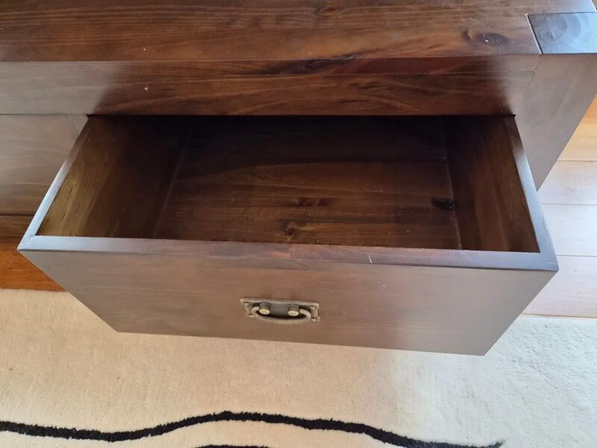 TV table - Image 2