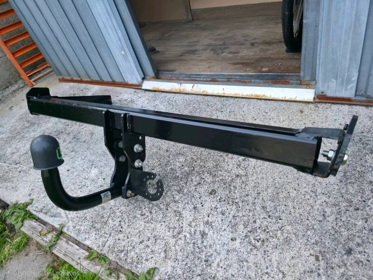 VW Golf 6 Hitch - Image 3