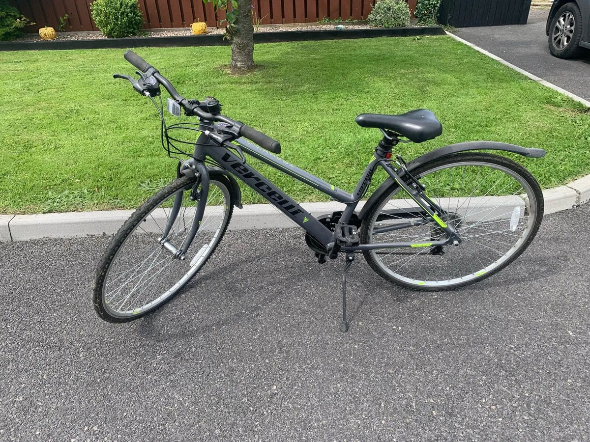 Ladies bicycle - Image 1