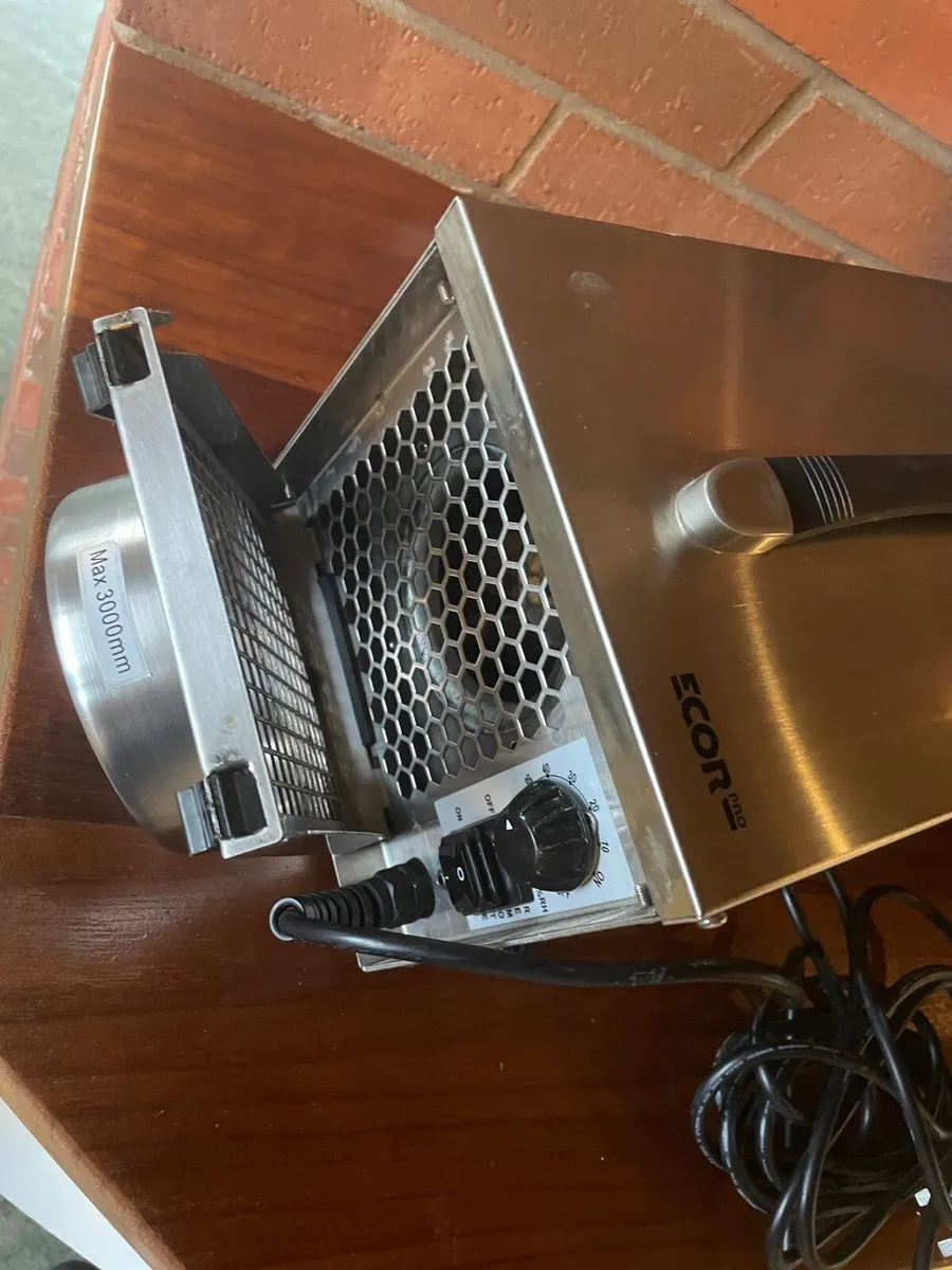 Ecor Pro DH1200 Dryfan 12L Desiccant Dehumidifier - Image 2