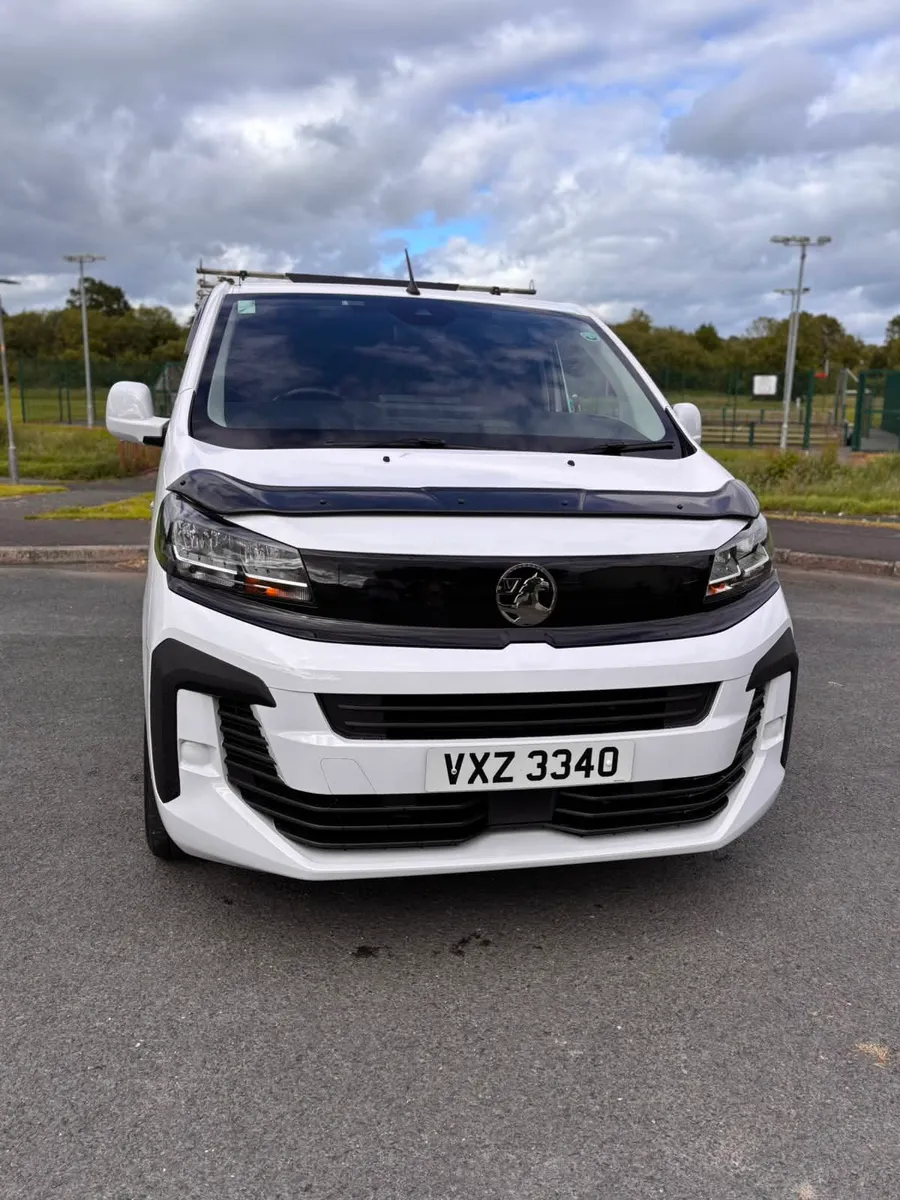 2025 Vauxhall Vivaro Crewcab - Image 3
