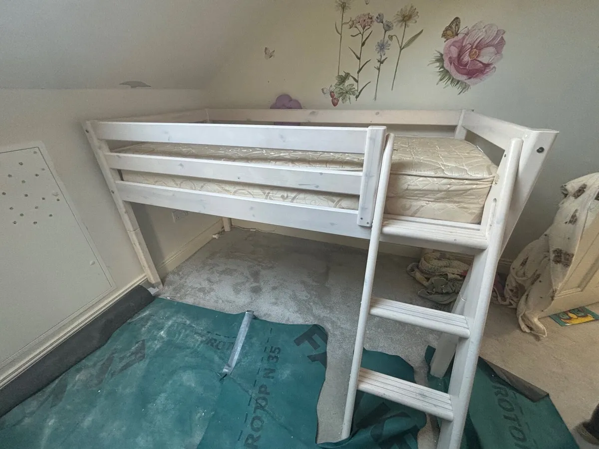 Flexa bed and Odearest mattress - Image 1