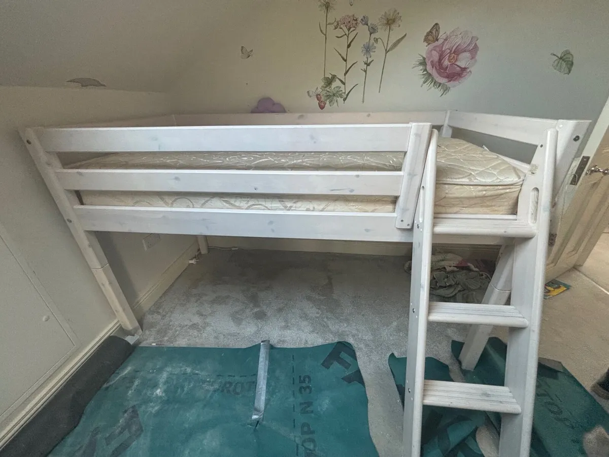 Flexa bed and Odearest mattress - Image 2