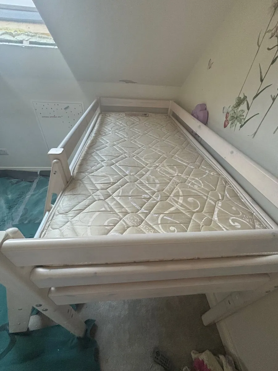 Flexa bed and Odearest mattress - Image 3