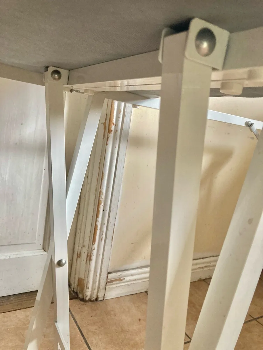 Massage table - Image 3