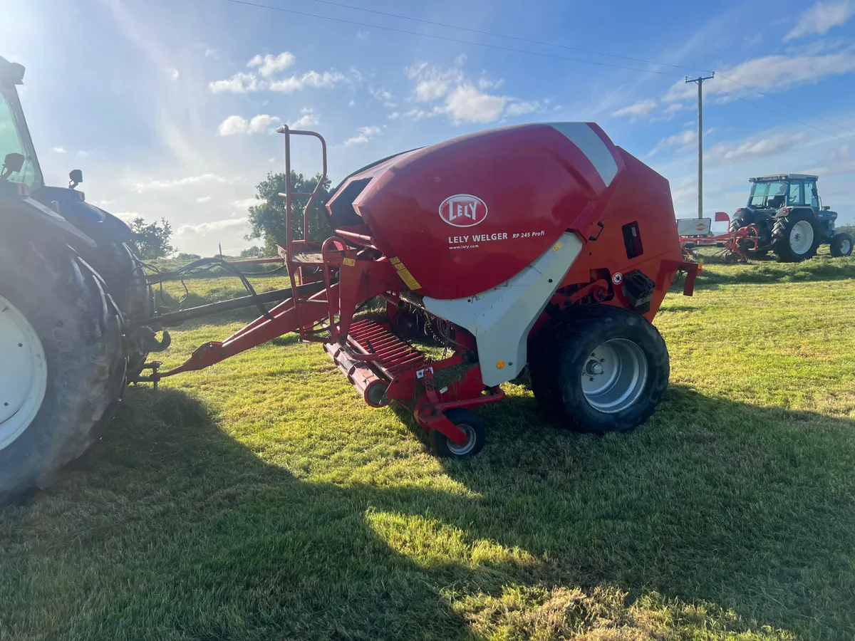 Lely 245 Baler - Image 2