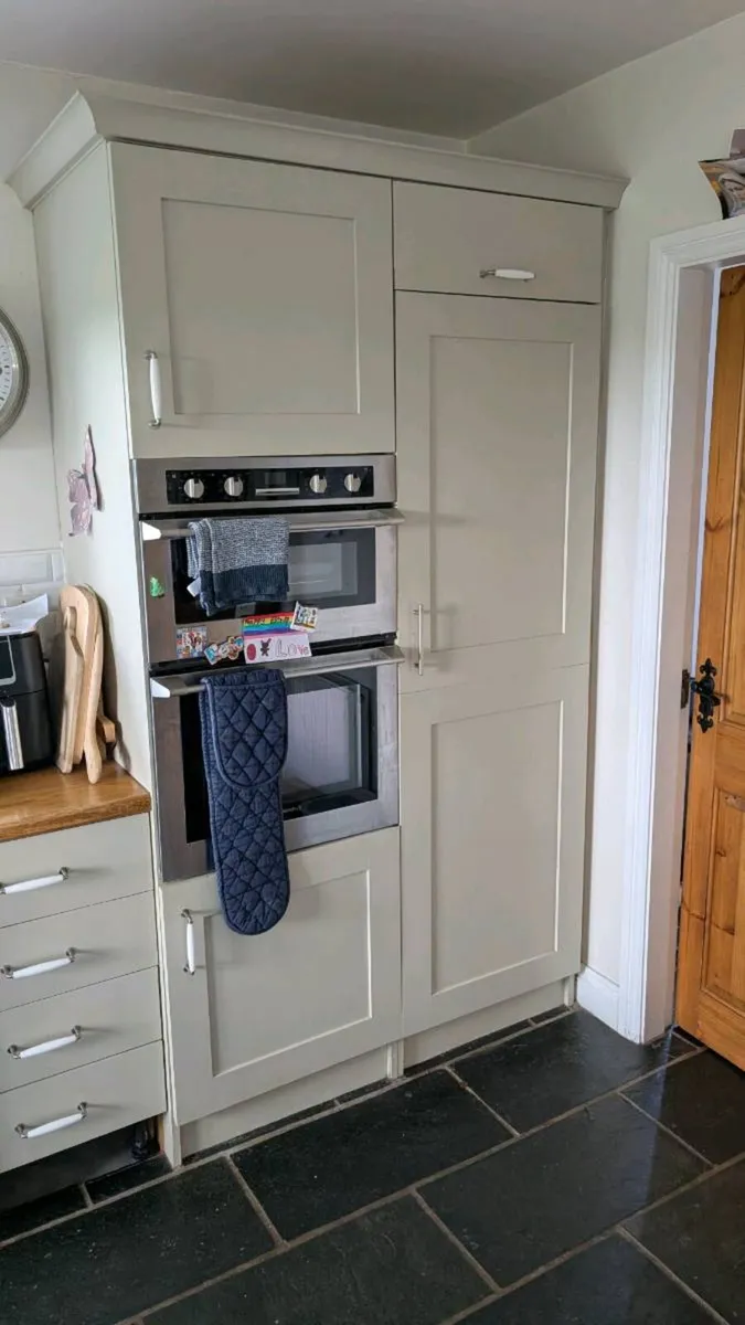 Kitchen Cabinets, Counter, Oven, Hob, island,fidge - Image 3