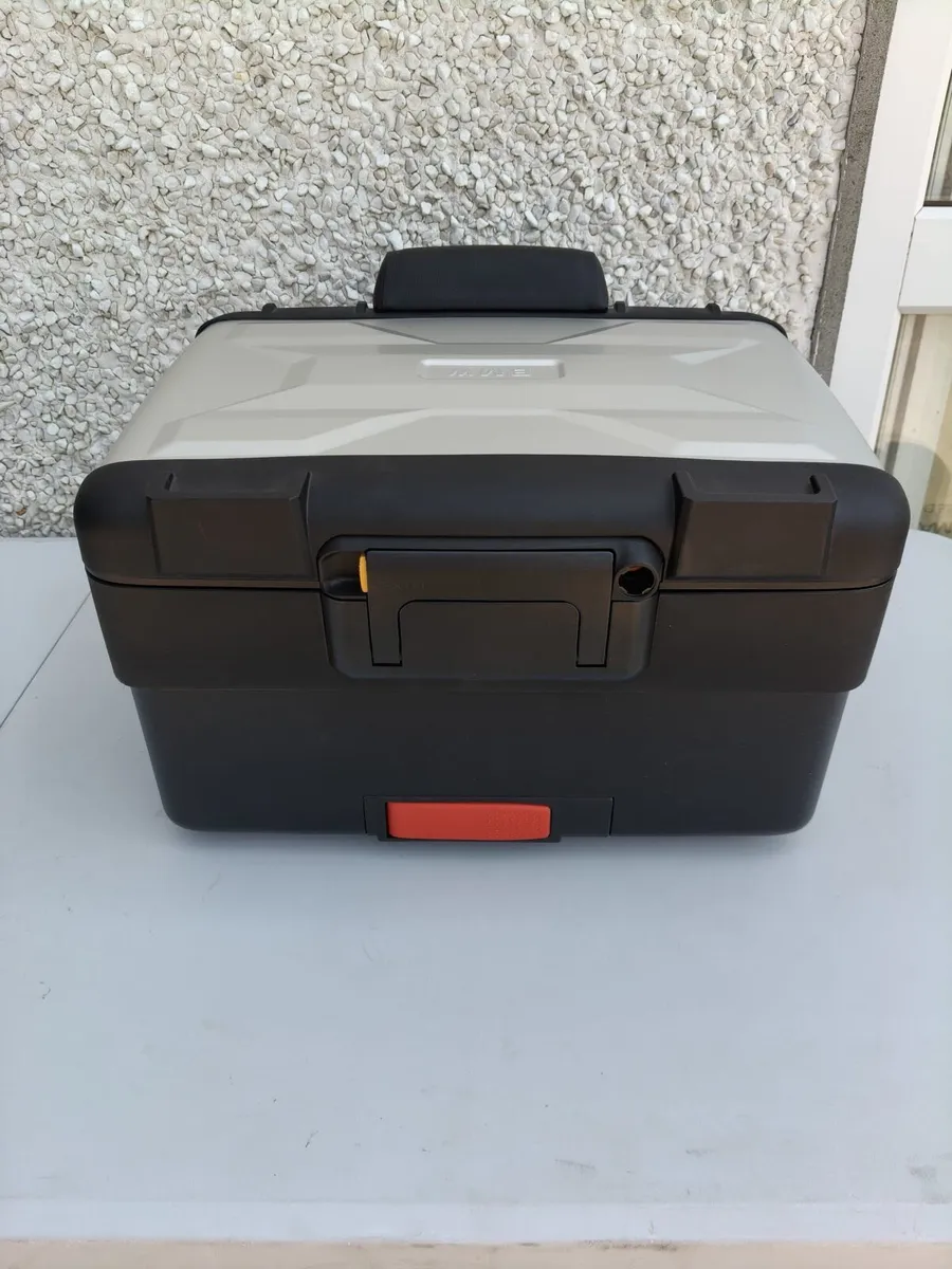 BMW Vario Top box - Image 1