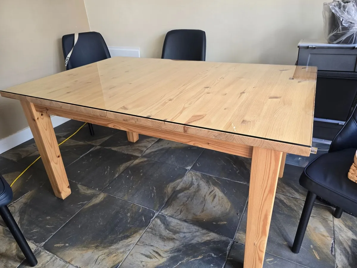 Dining table - Image 3