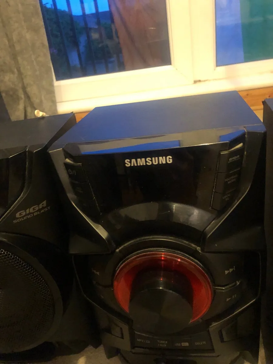 Samsung radio stereo cd player speakers - Image 3