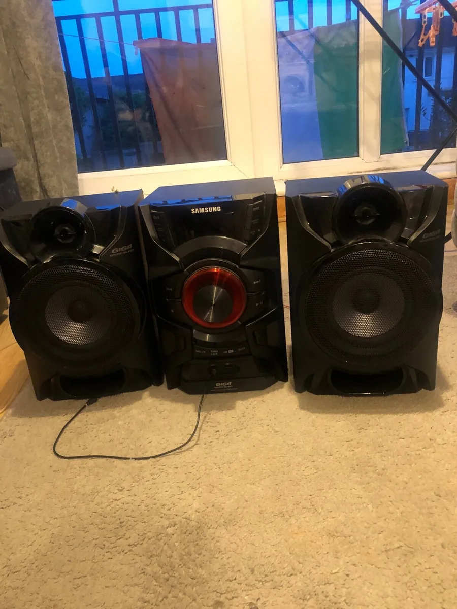 Samsung radio stereo cd player speakers - Image 2