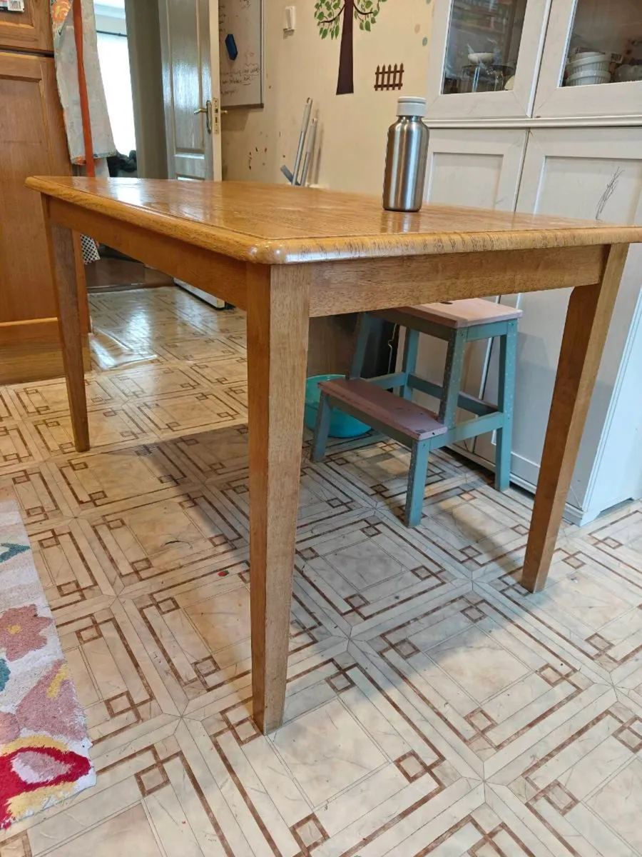 Kitchen dining table - Image 4