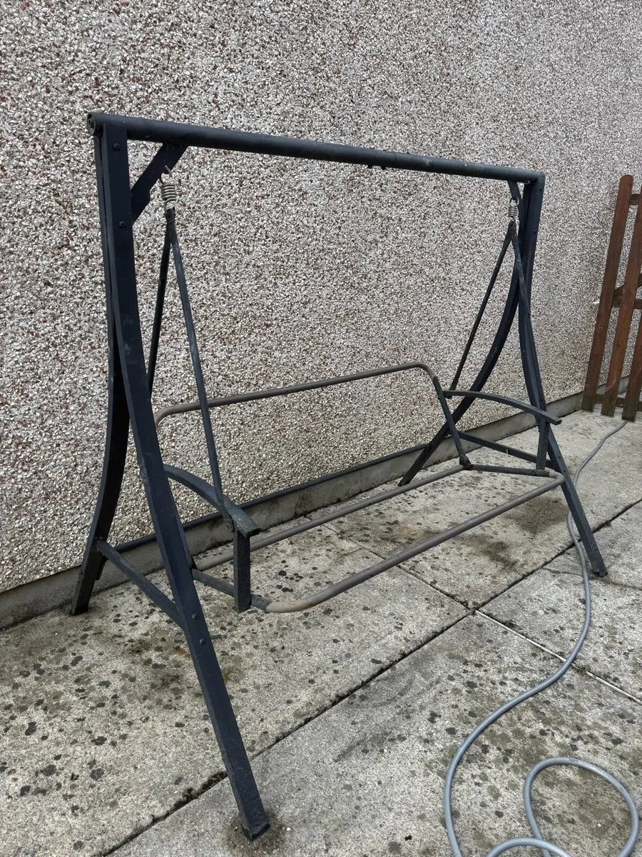 *FREE* Three Seater Swing Chair Frame