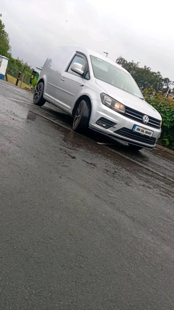 Caddy van - Image 4