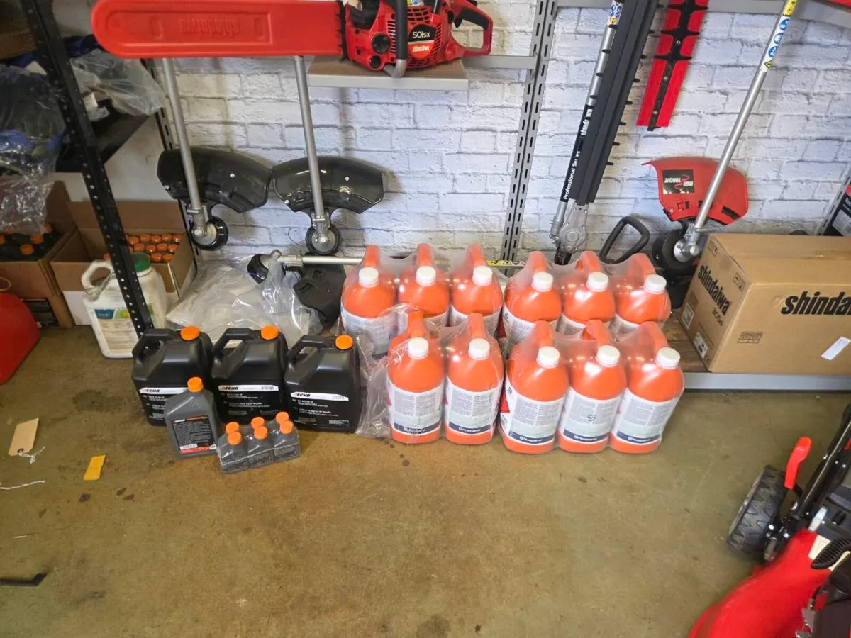 Lawnmower and parts for sale - Image 3