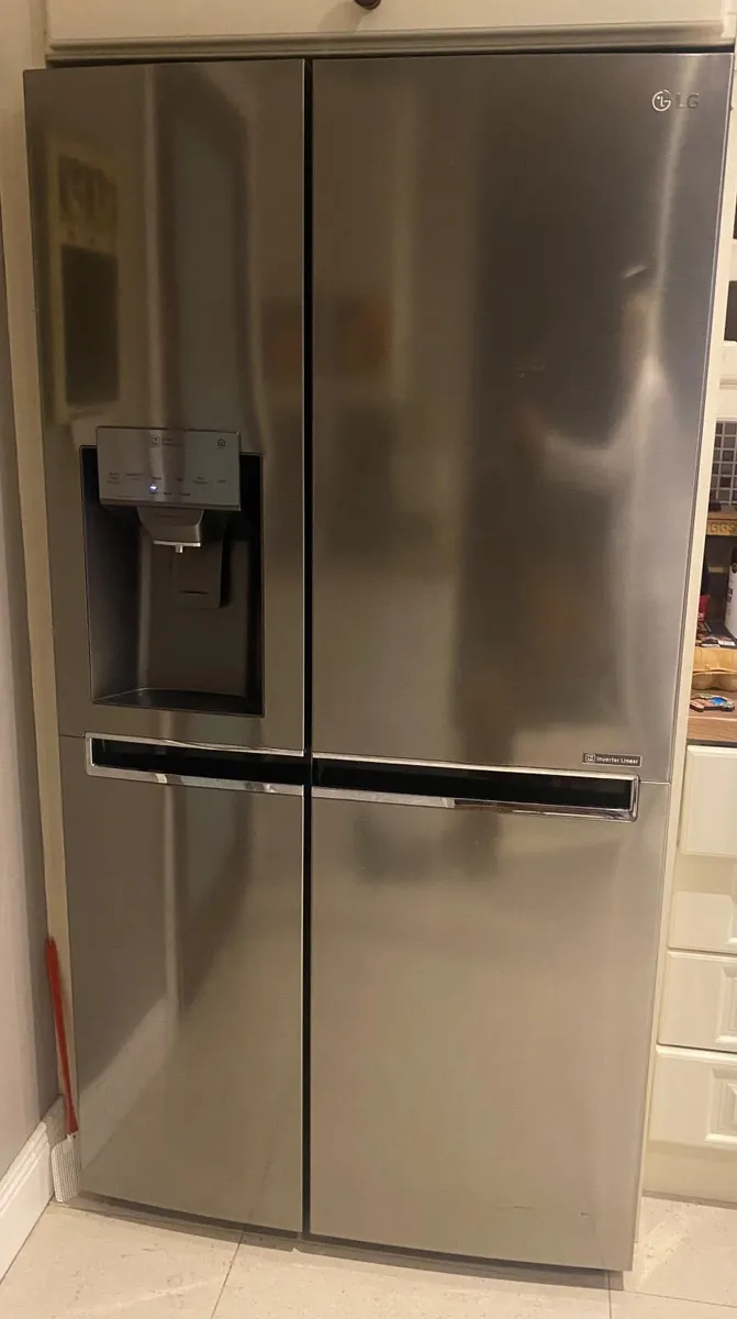 Fridge freezer - Image 1