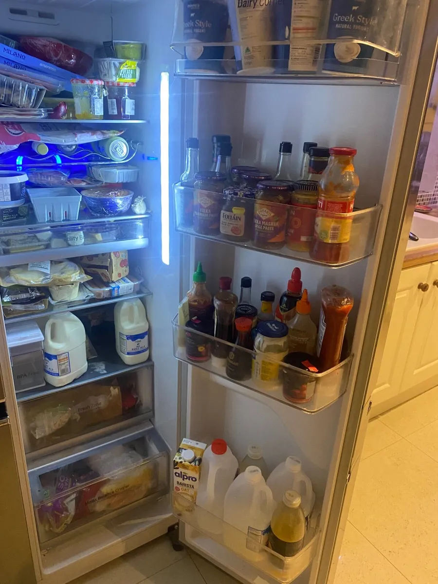 Fridge freezer - Image 2