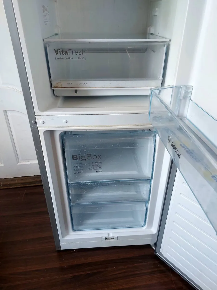 Fridge freezer - Image 2
