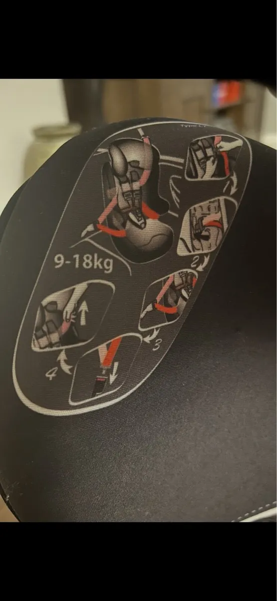 2 Toddler car seats - Image 4