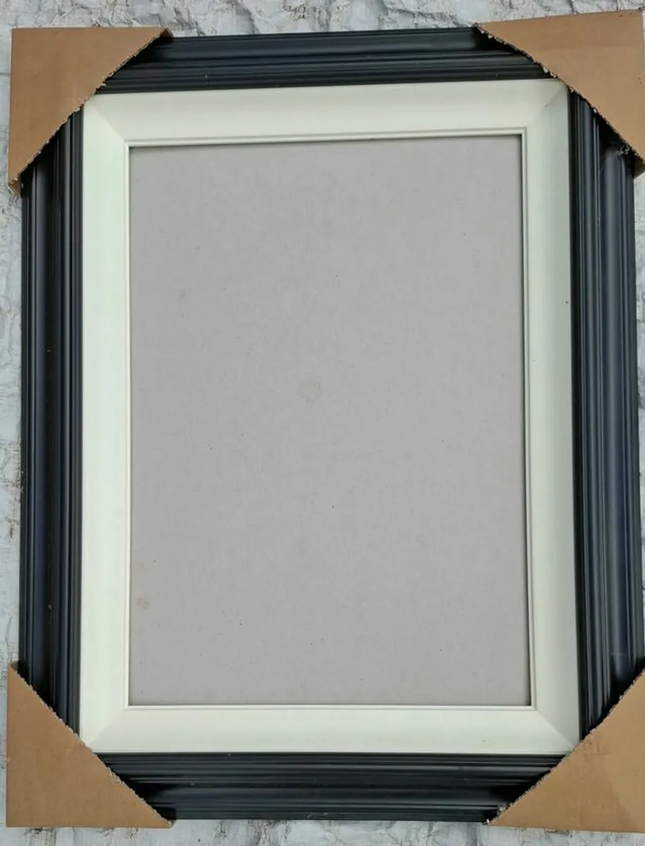 Regency Picture Frames - Image 1