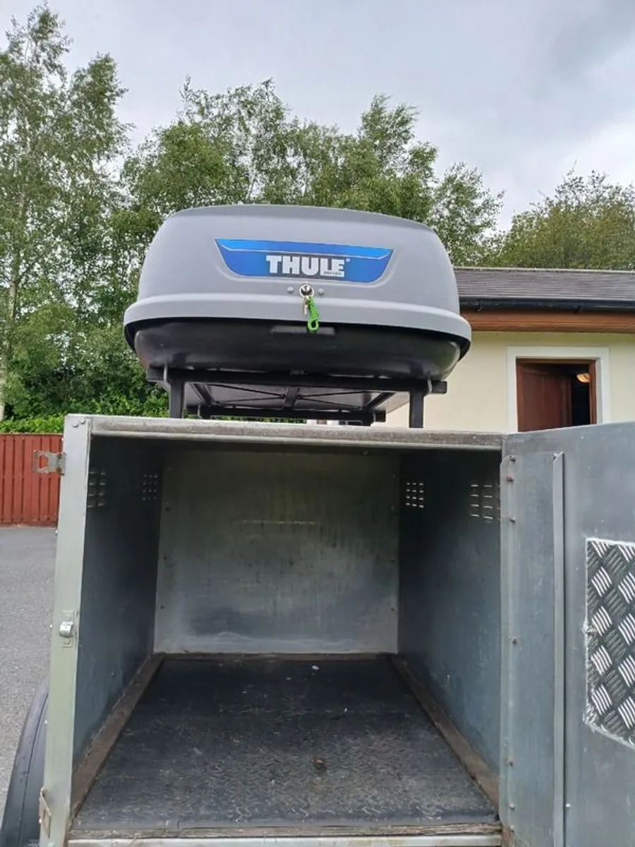 Camping trailer - Image 1