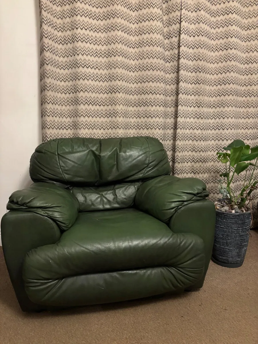 3-Seater Leather Sofa + 3 Matching Armchairs - Image 4