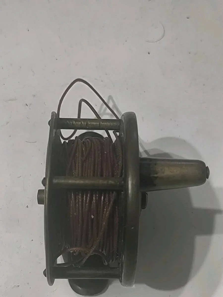 Rare Vintage/antique Garnett of Dublin brass reel - Image 4